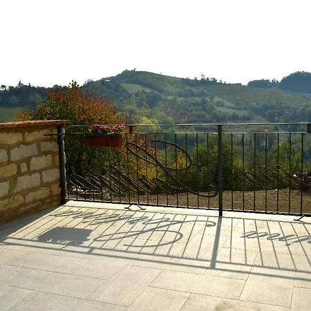 Cascina Sortina فندق مبيت وإفطار Ozzano Monferrato